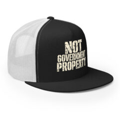 5-panel-trucker-cap-black-white-right-front-6ac30d284e5ff.jpg